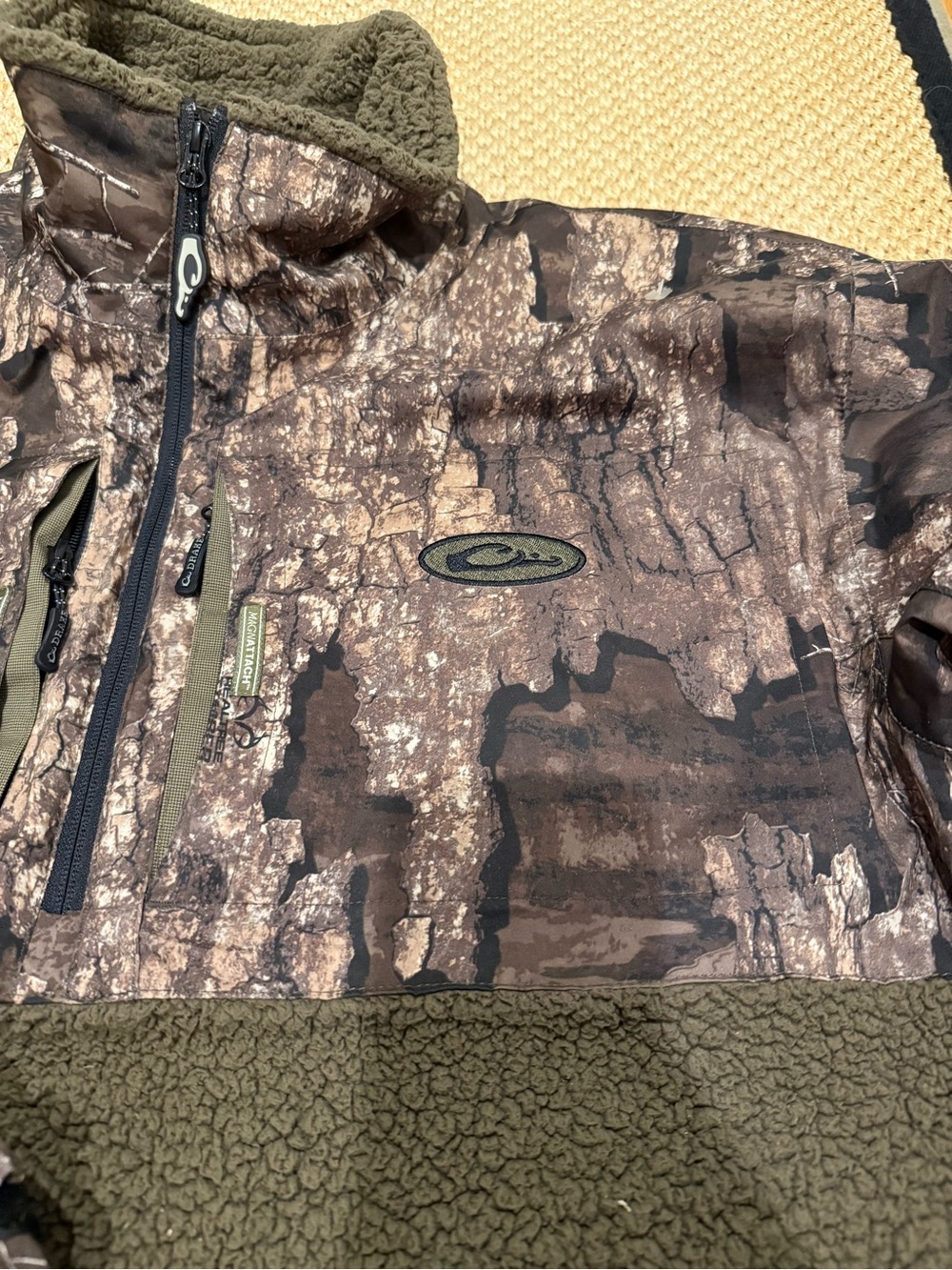 Vintage Drake waterfowl MST Guardian flex Camo Sherpa fleece with Olive Accents